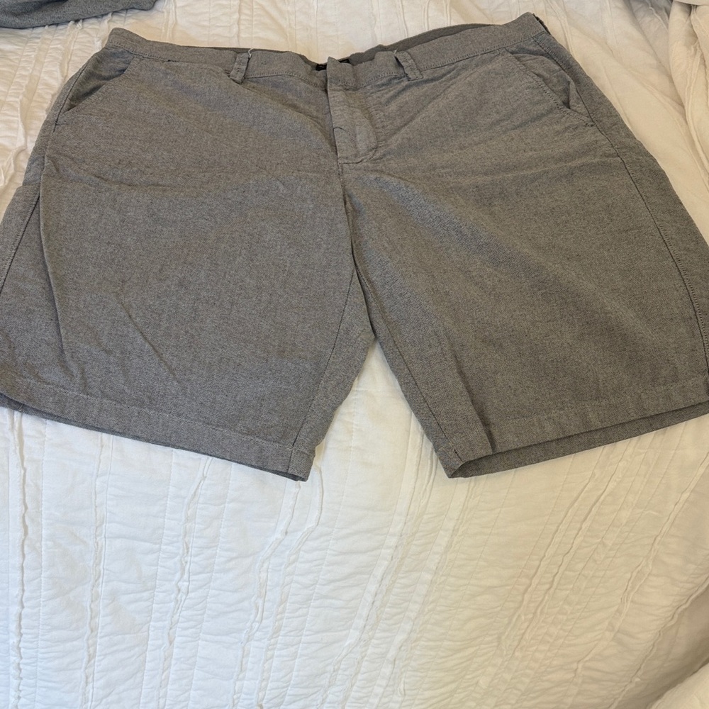 J. Crew Men's Gray Flat Front Shorts